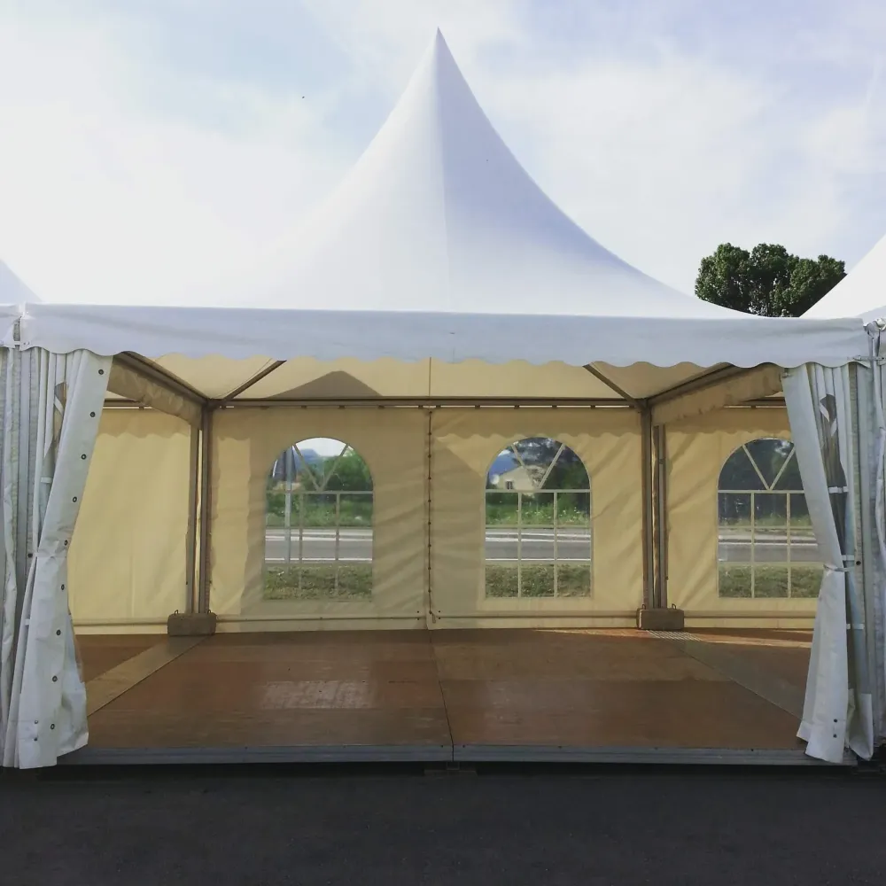 Location chapiteau à Mours-Saint-Eusèbe